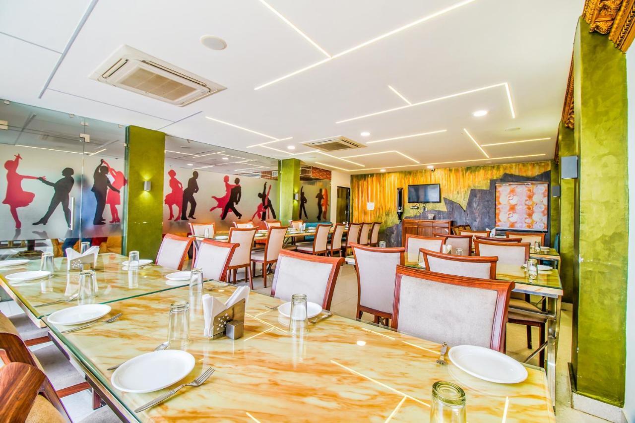Fabhotel Eleven Heights Бопал Екстериор снимка